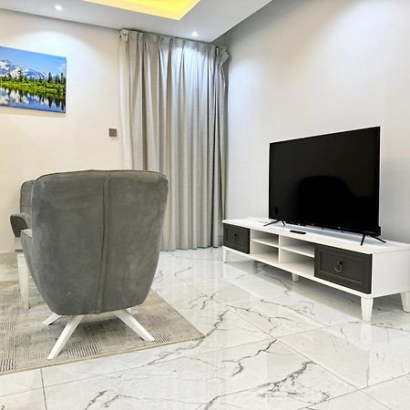 Al Safwa One Apartment Al Hidd Luaran gambar