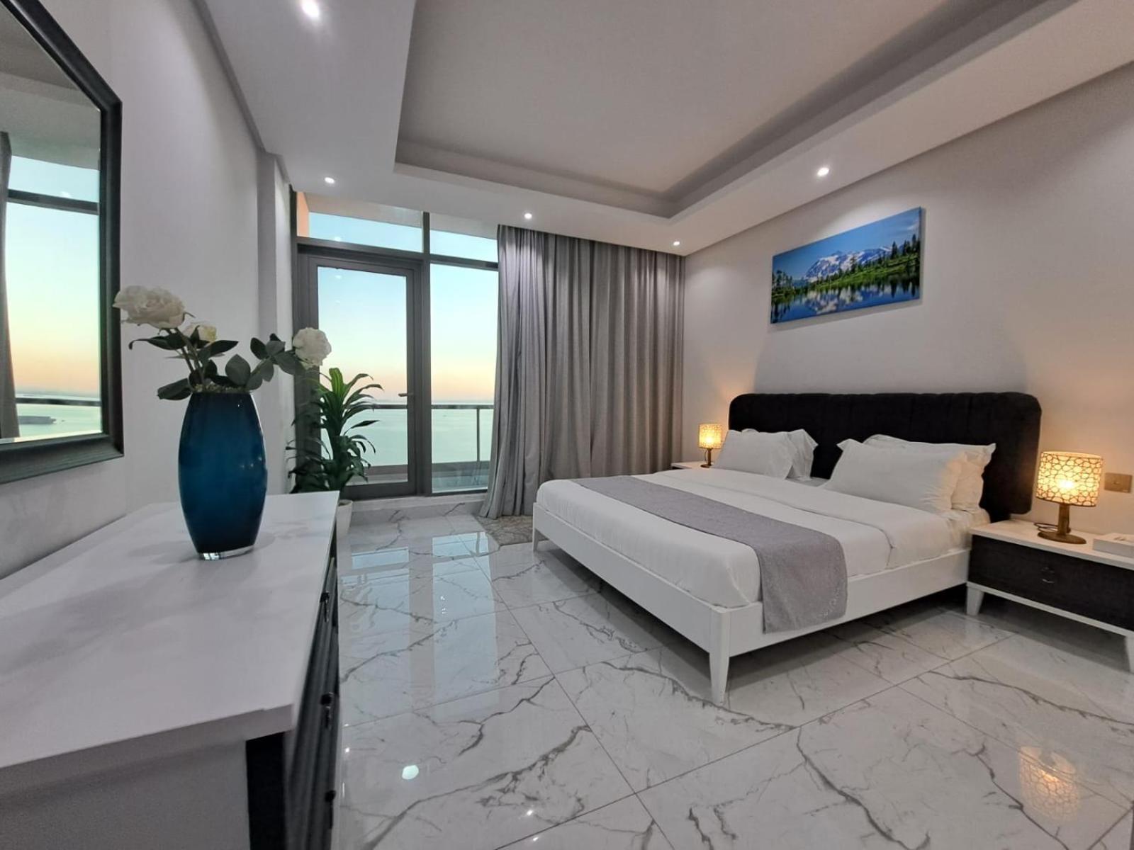 Al Safwa One Apartment Al Hidd Luaran gambar