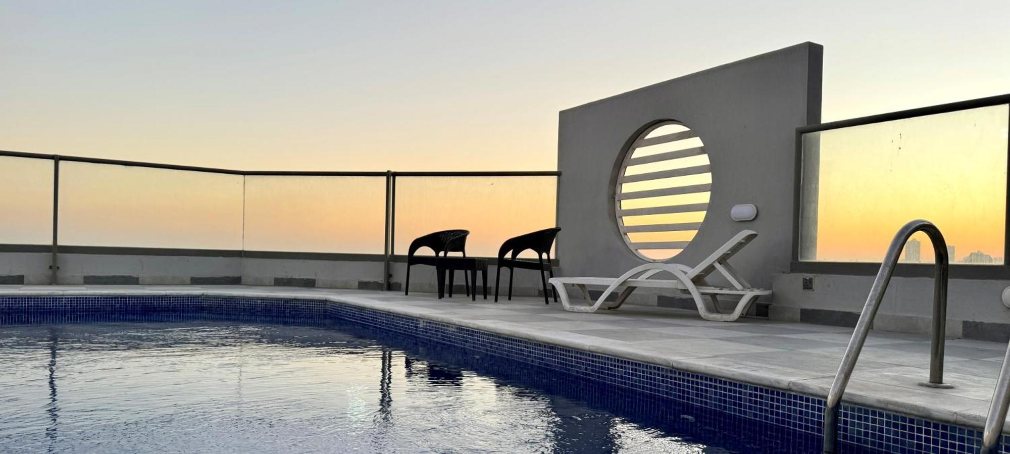 Al Safwa One Apartment Al Hidd Luaran gambar