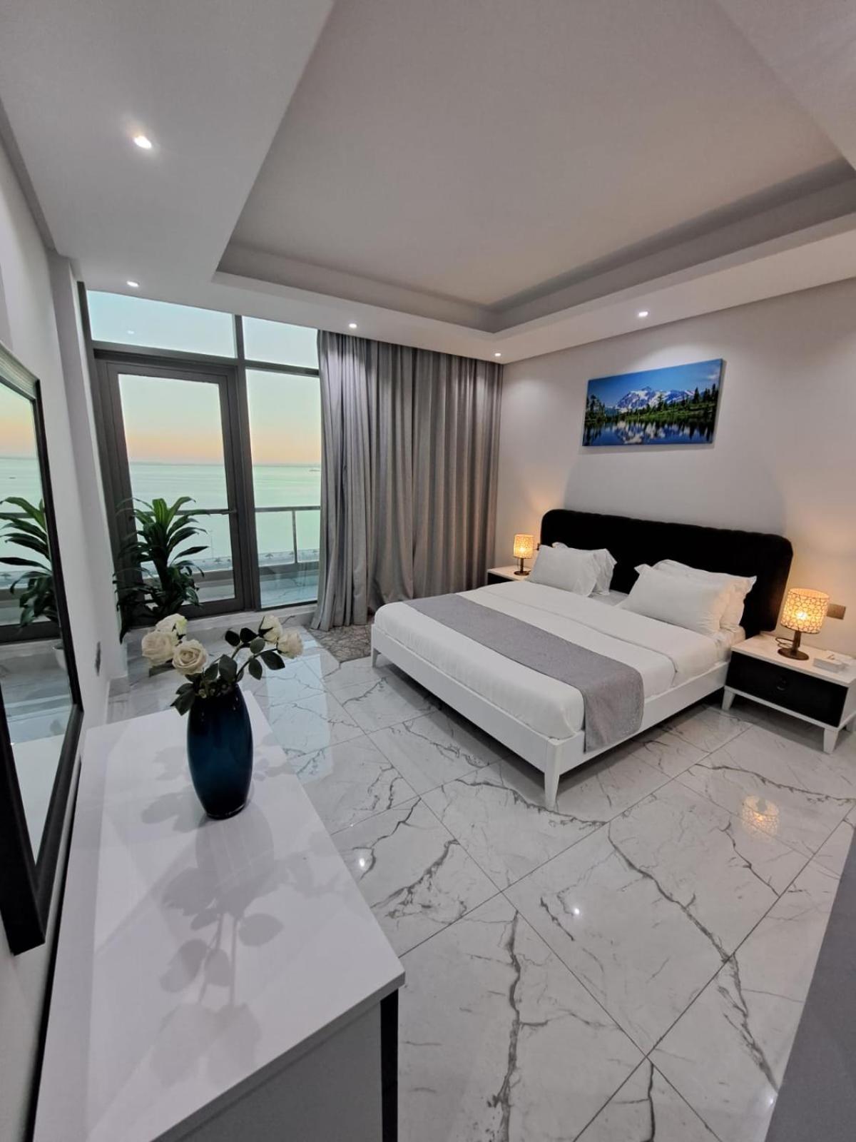 Al Safwa One Apartment Al Hidd Luaran gambar