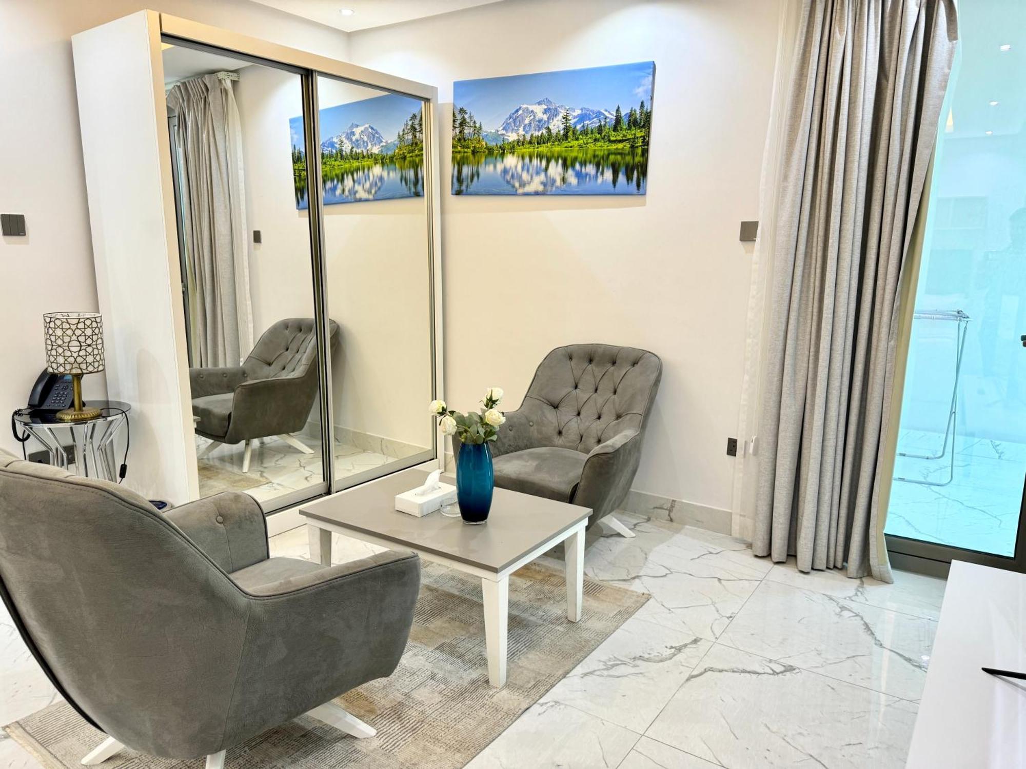 Al Safwa One Apartment Al Hidd Luaran gambar