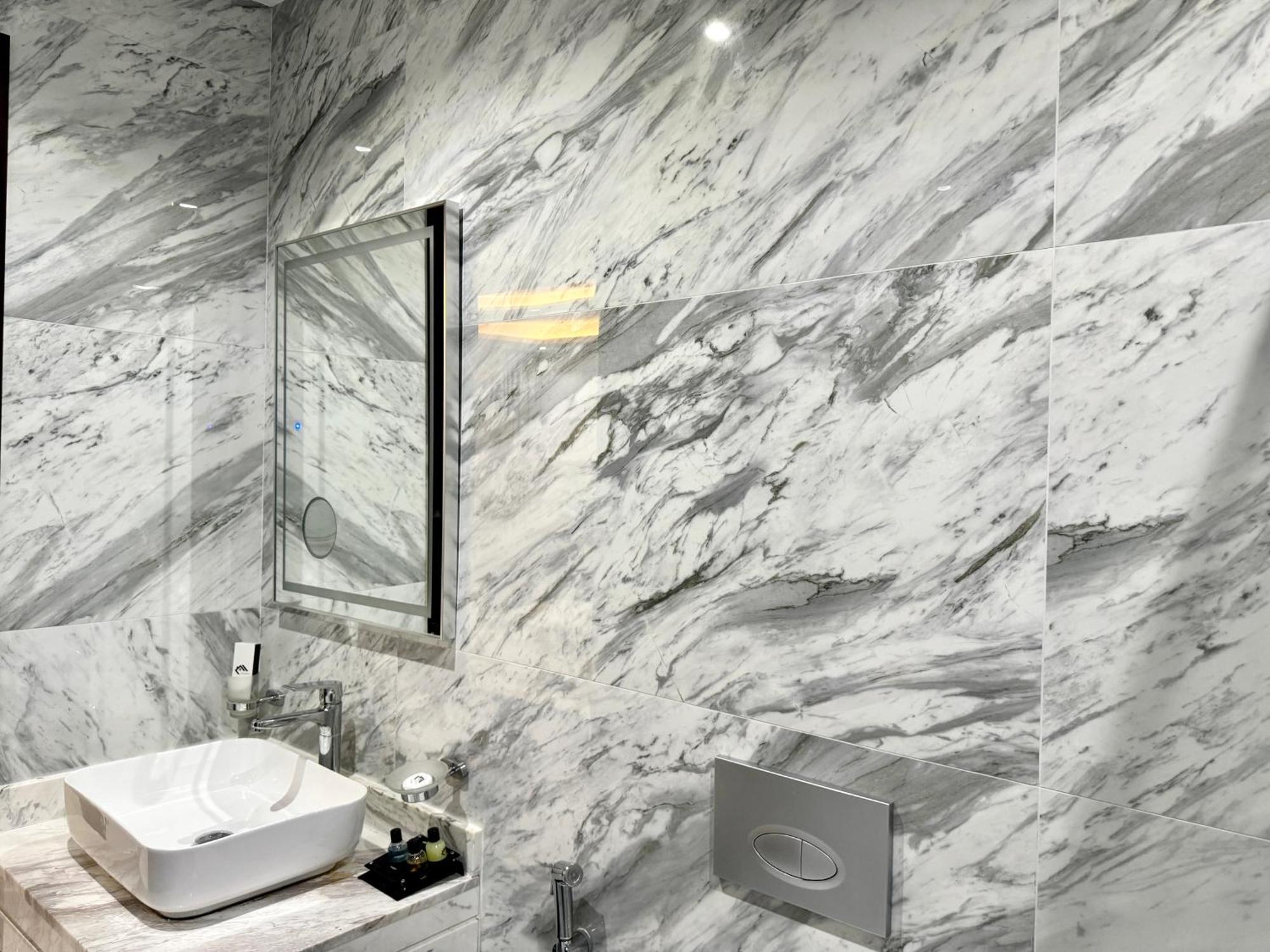 Al Safwa One Apartment Al Hidd Luaran gambar